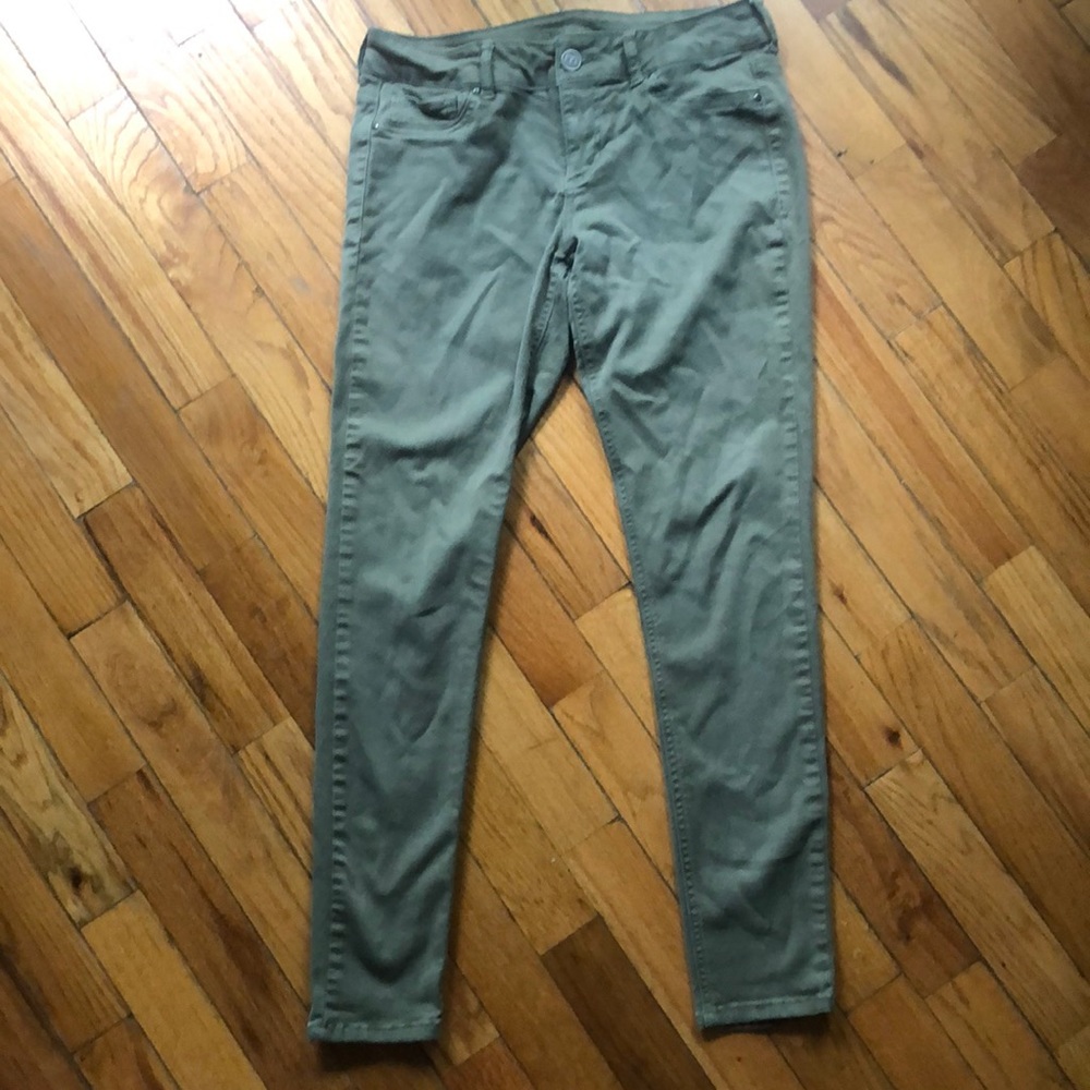 Olive green begging